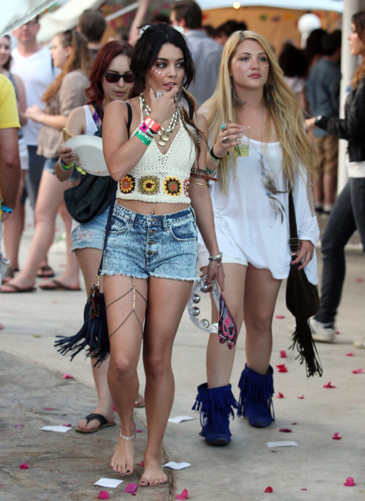 Queen Of Coachella Vanessa Hudgens’ Outfit