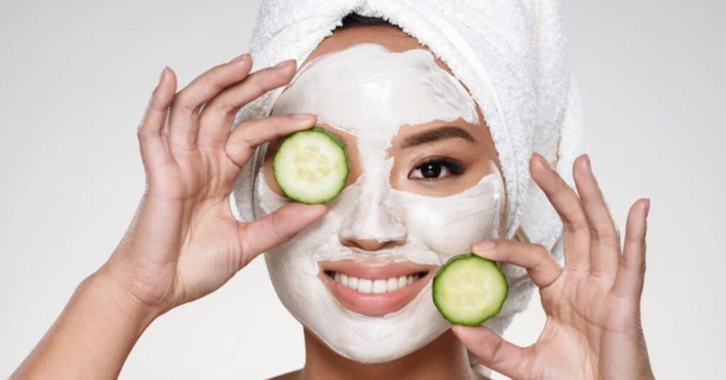 5 Easy & Effective Summer Face Packs For Combination Skin